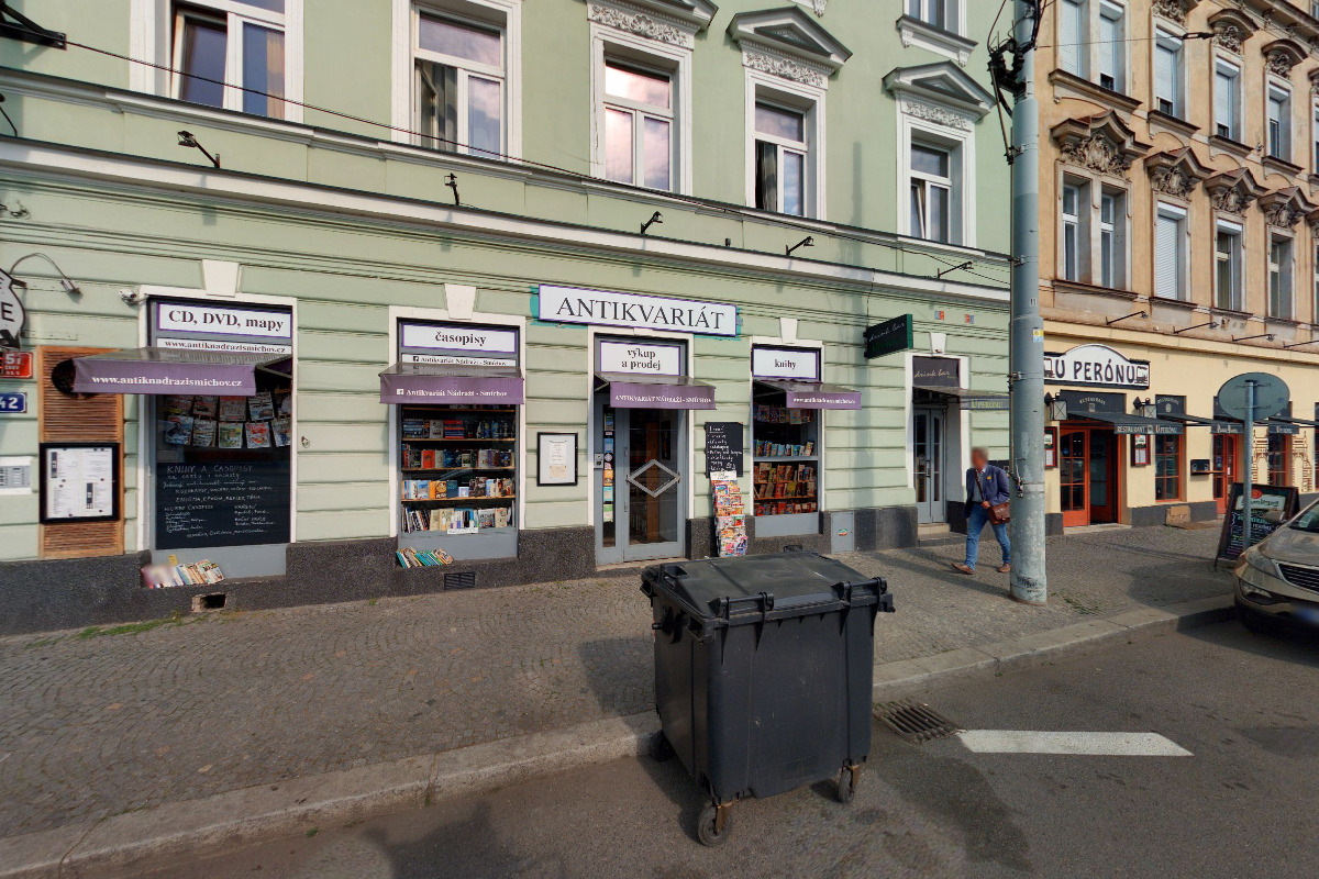 Antikvariát Nádraží Smíchov