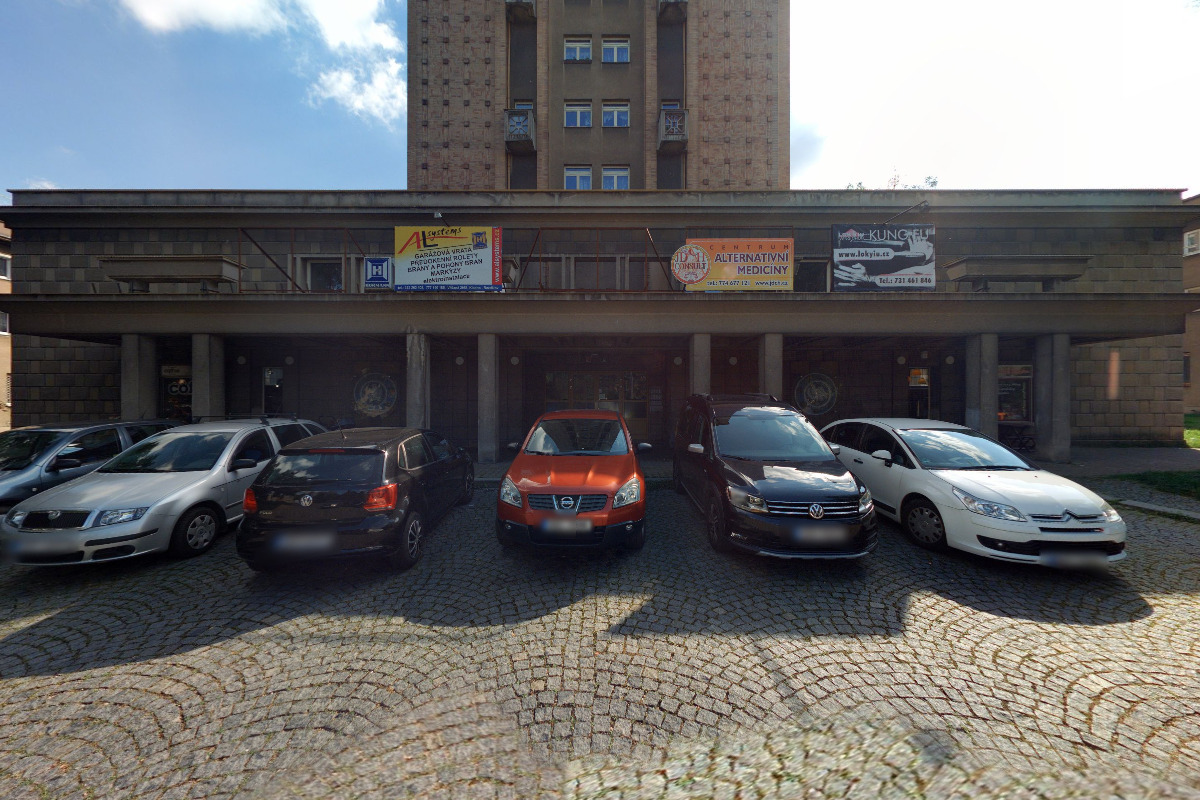 AL SYSTEMS group, s.r.o.   garážová vrata - rolety - vjezdové brány foto 5