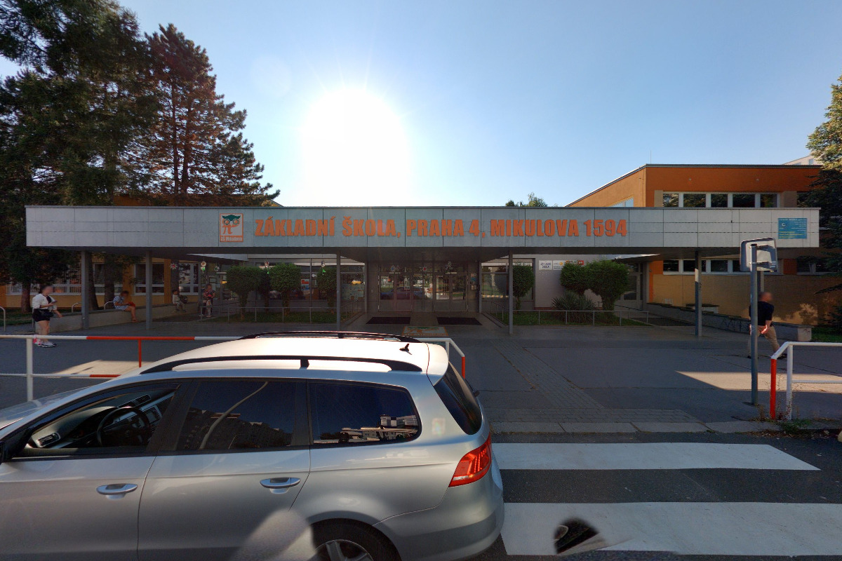 ZŠ Praha 4, Mikulova foto 2
