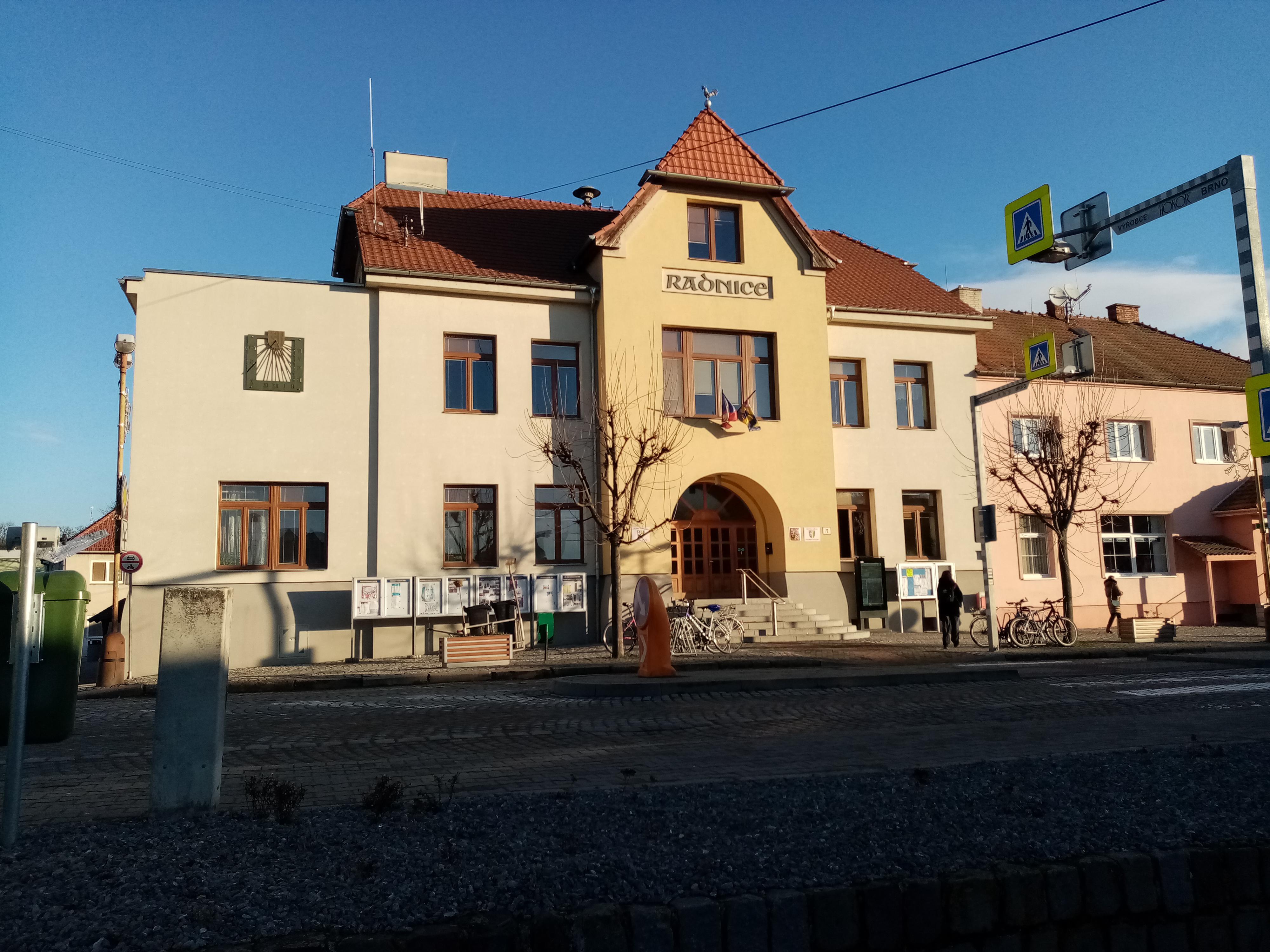 Veverská Bítýška - městský úřad foto 3