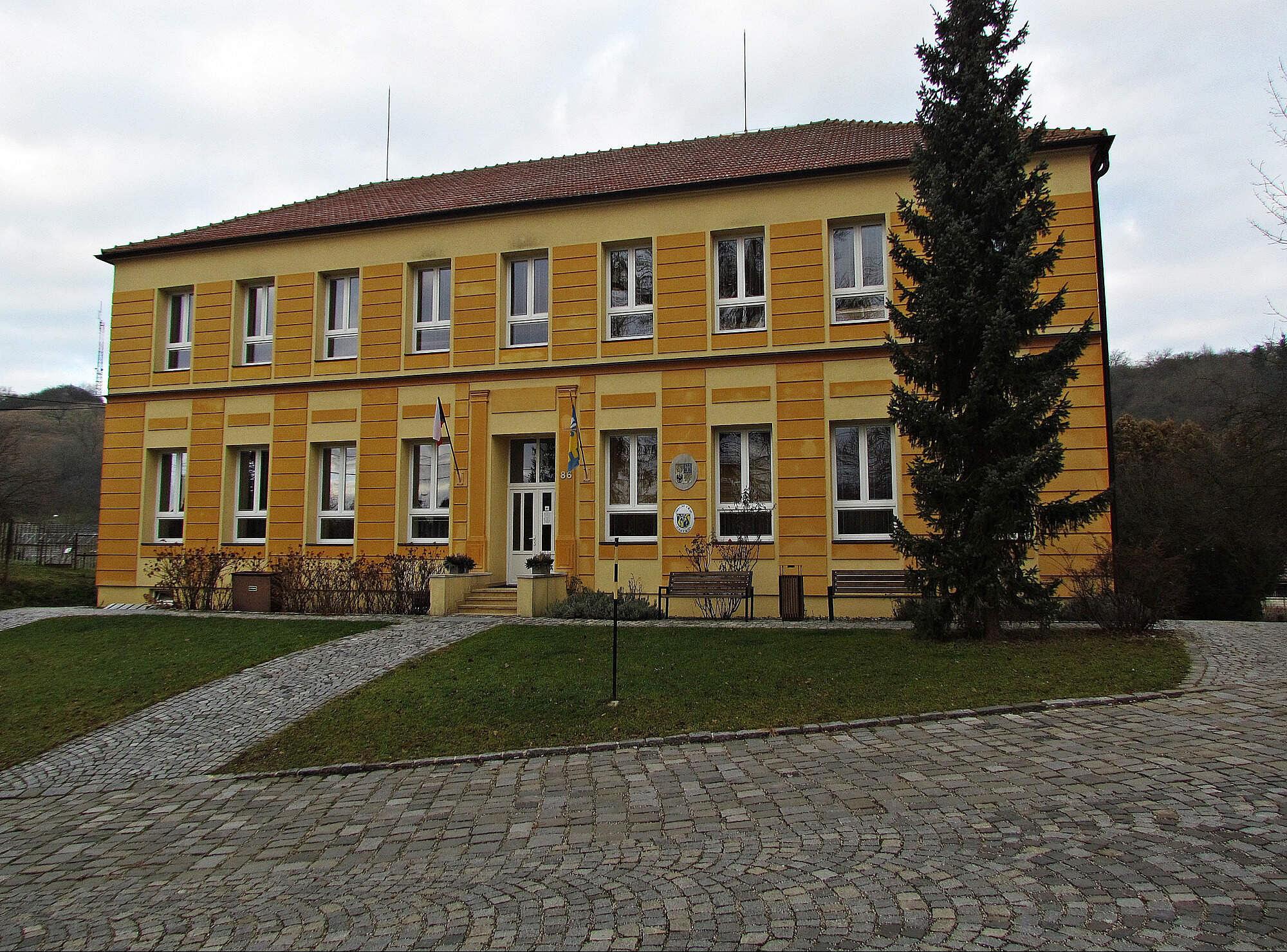 Částkov - obecní úřad foto 3