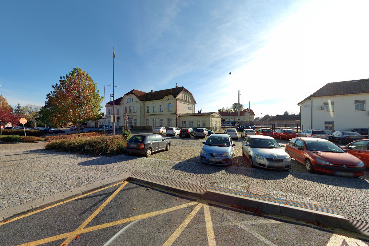 Dobíjecí stanice ČEZ