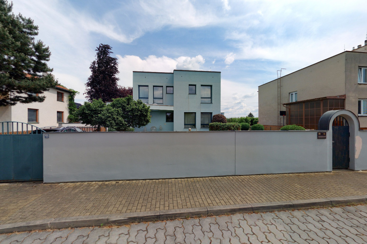 Shadow of Whales waterski club Praha foto 2