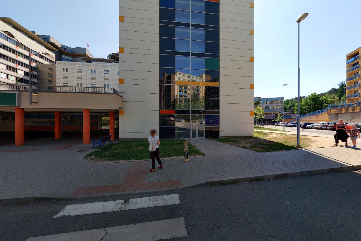 Maxillo-faciální chirurgie Stomatologické kliniky dětí a dospělých 2. LF UK a FNMH, pracoviště Motol