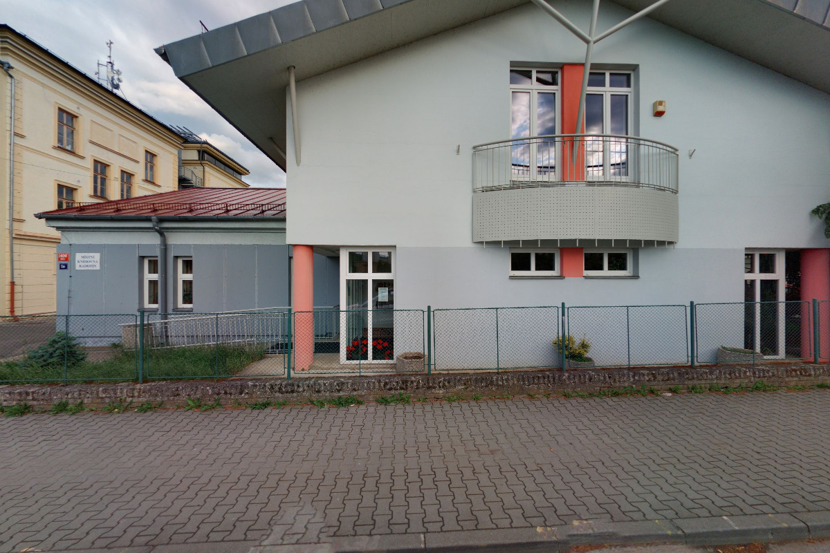 Místní knihovna Radotín foto 2