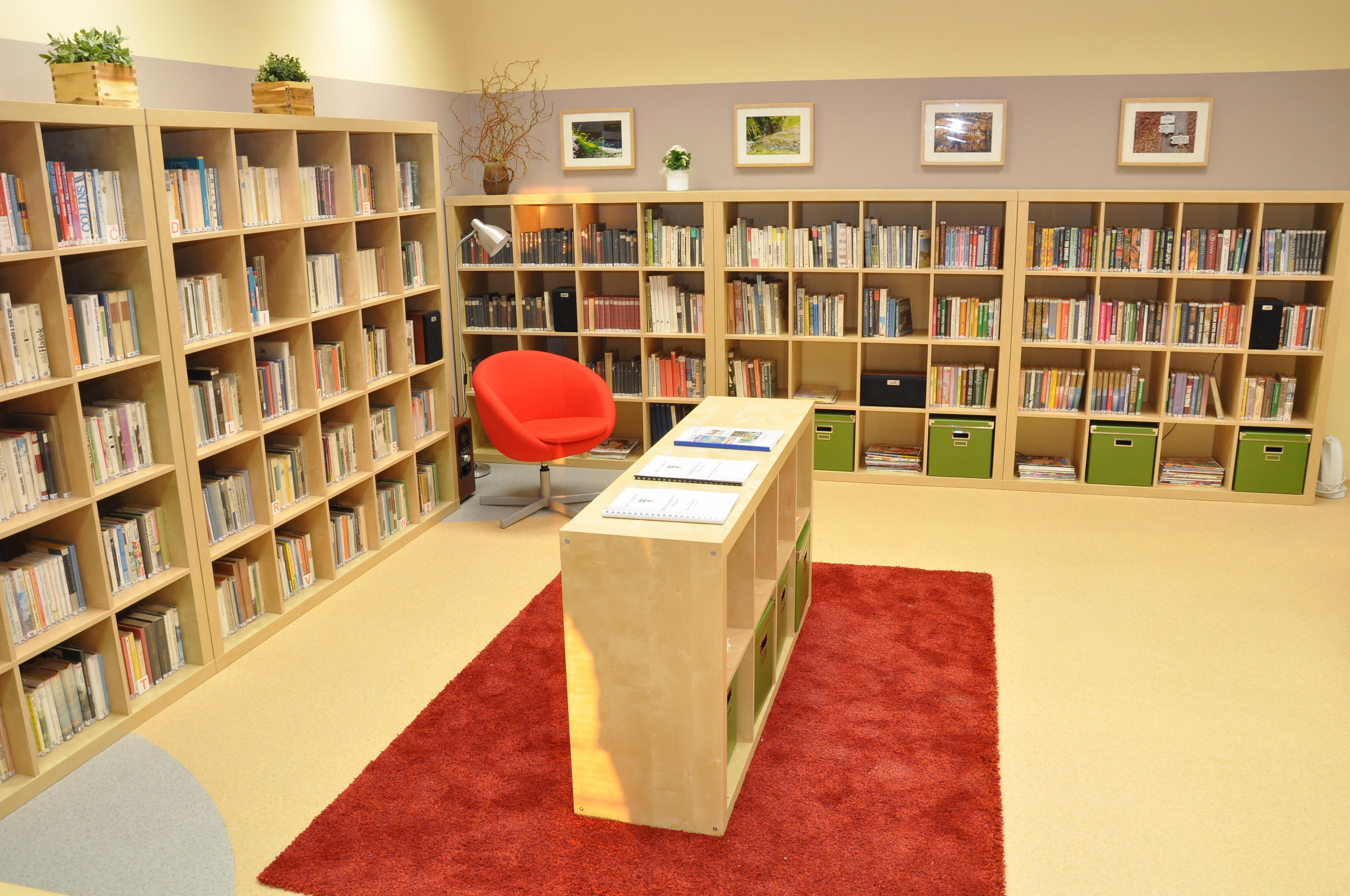 Místní knihovna Veselice foto 3