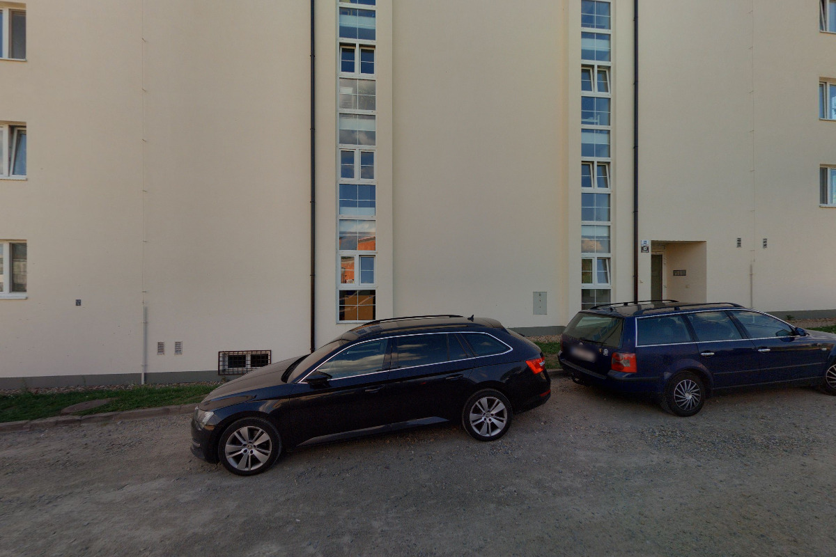 MUDr. Erik Petrikovits