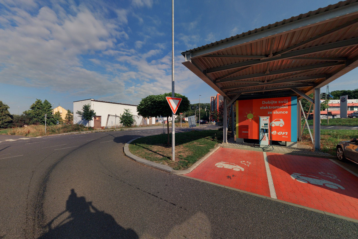 Dobíjecí stanice E.ON Drive foto 4
