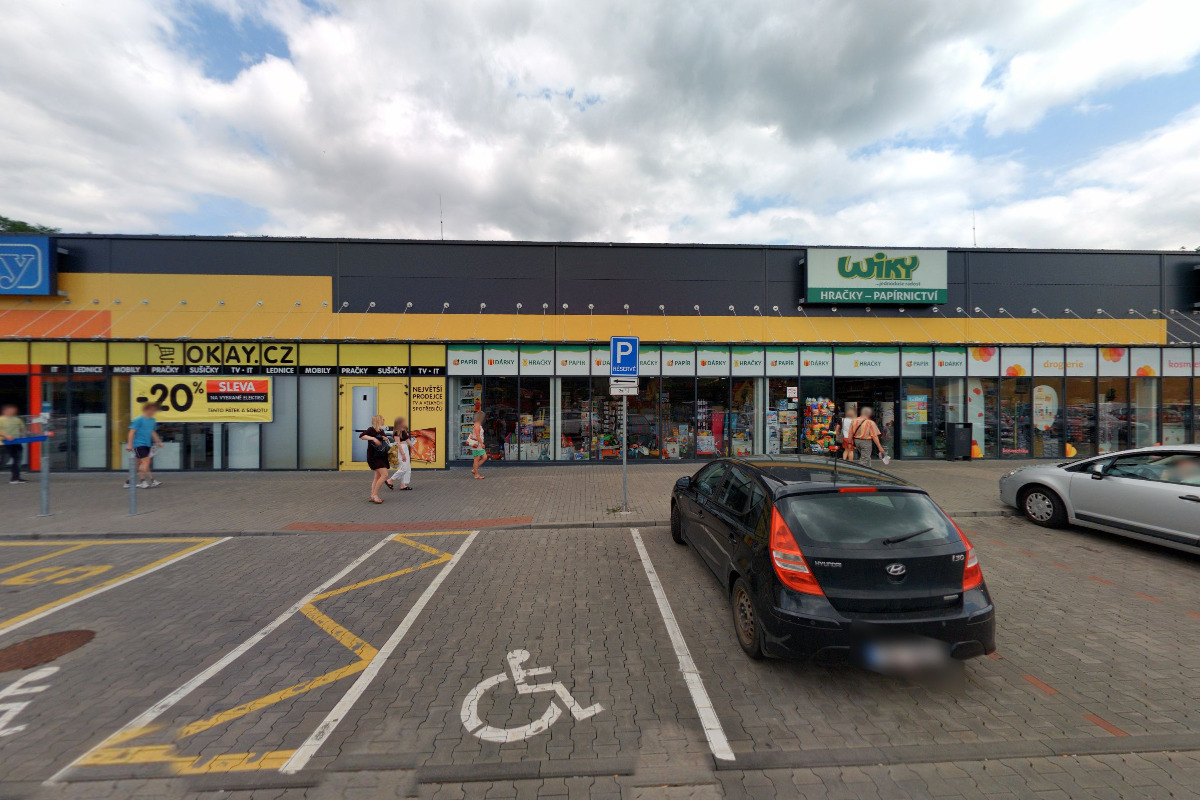 Obchodní galerie Zahrádky