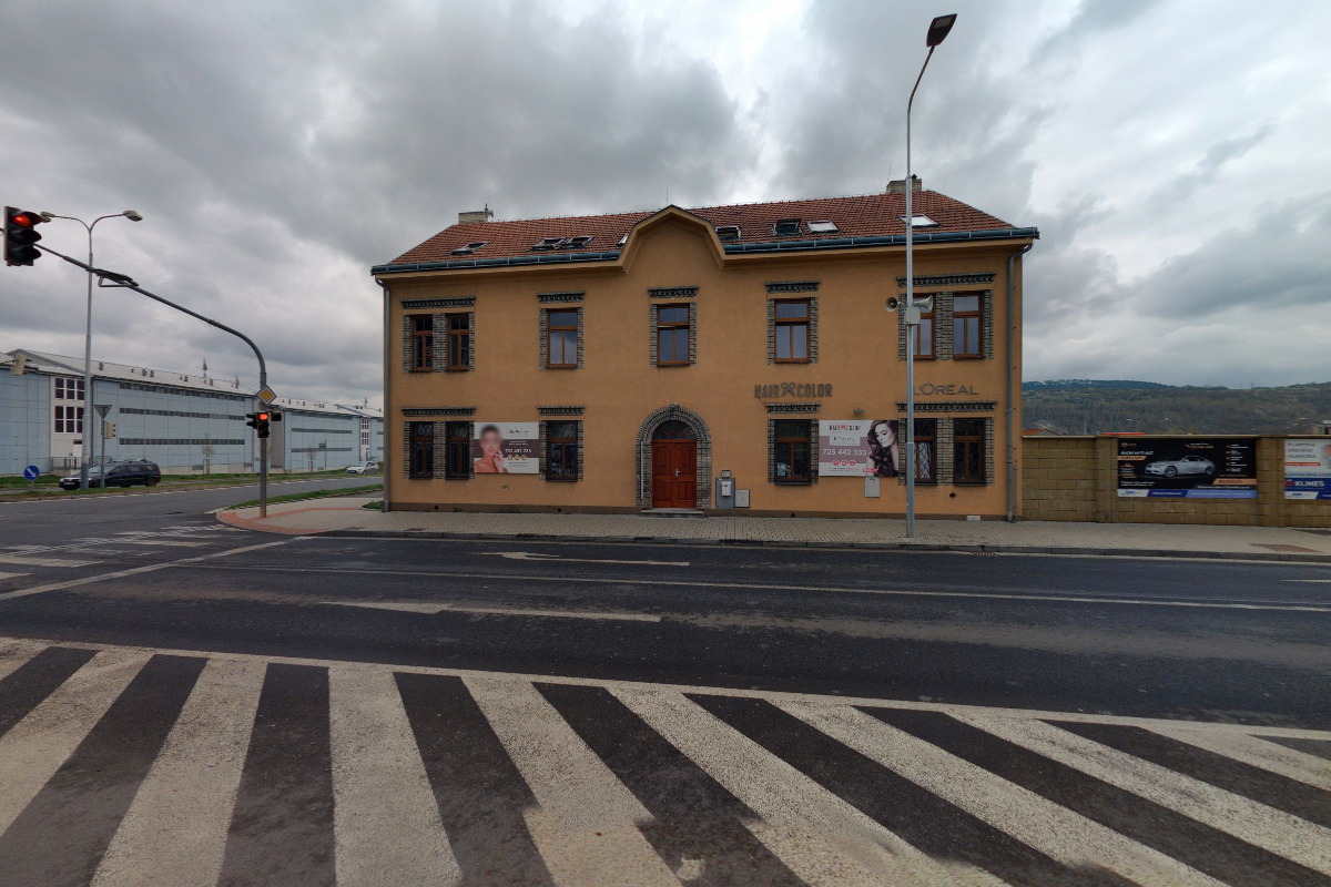 HAIR & COLORKadežnictví HAIR & COLOR