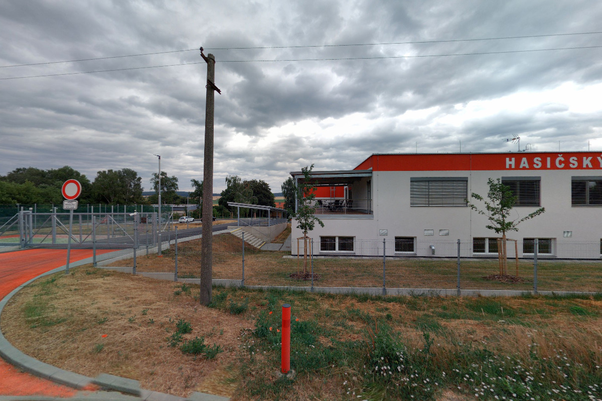 Hasičský záchranný sbor Jihomoravského kraje - Požární stanice Rosice foto 3