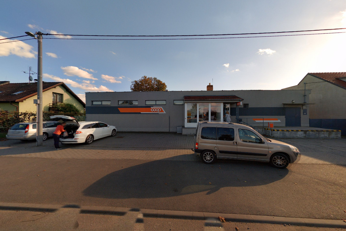 Jednota, spotřební družstvo v Hodoníně - COOP foto 2