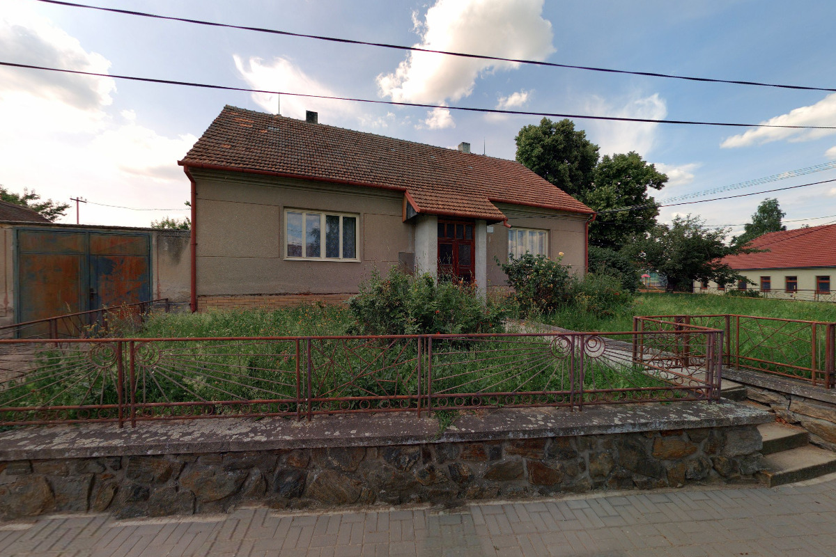 Římskokatolická farnost Dobřínsko