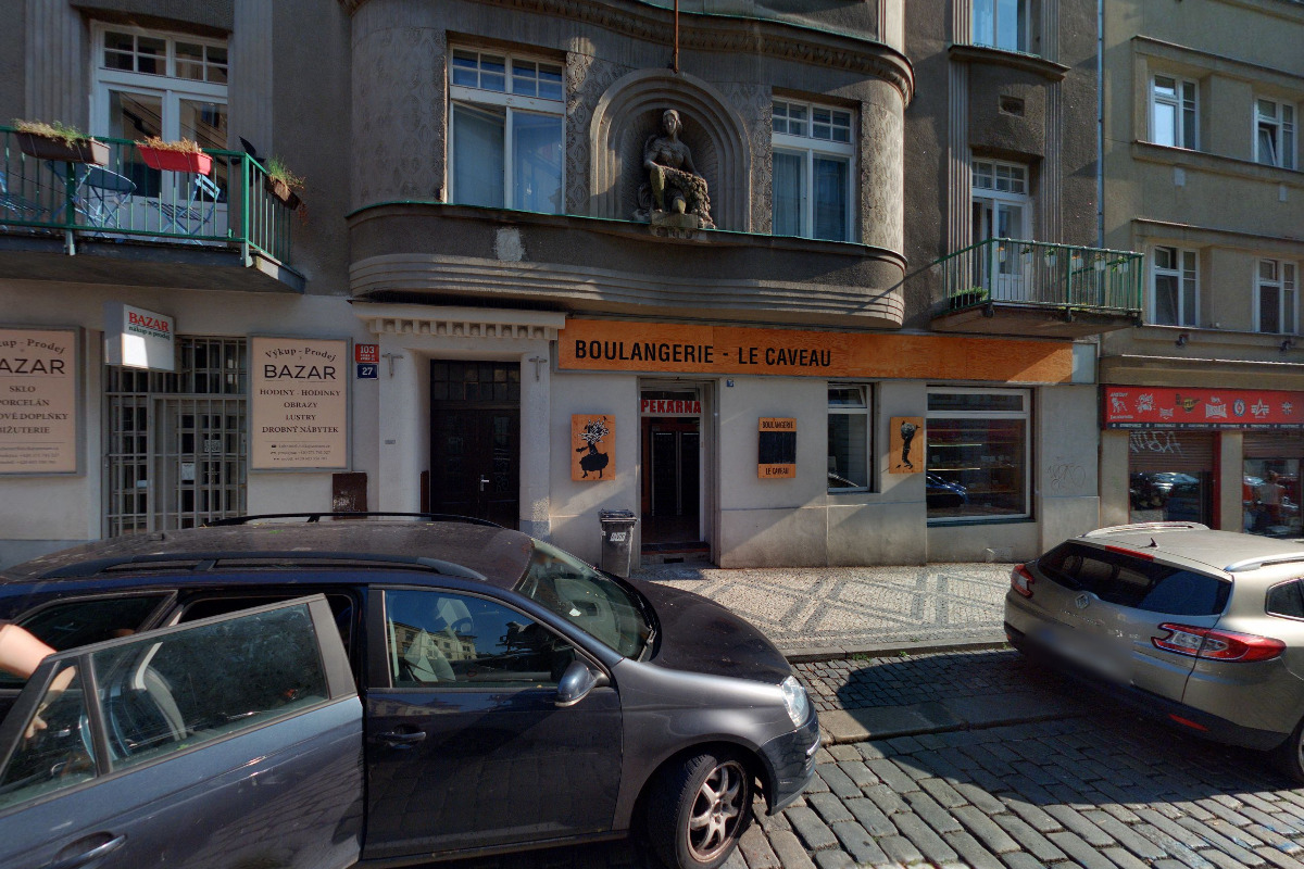 1. Veselá autíčka, s.r.o.