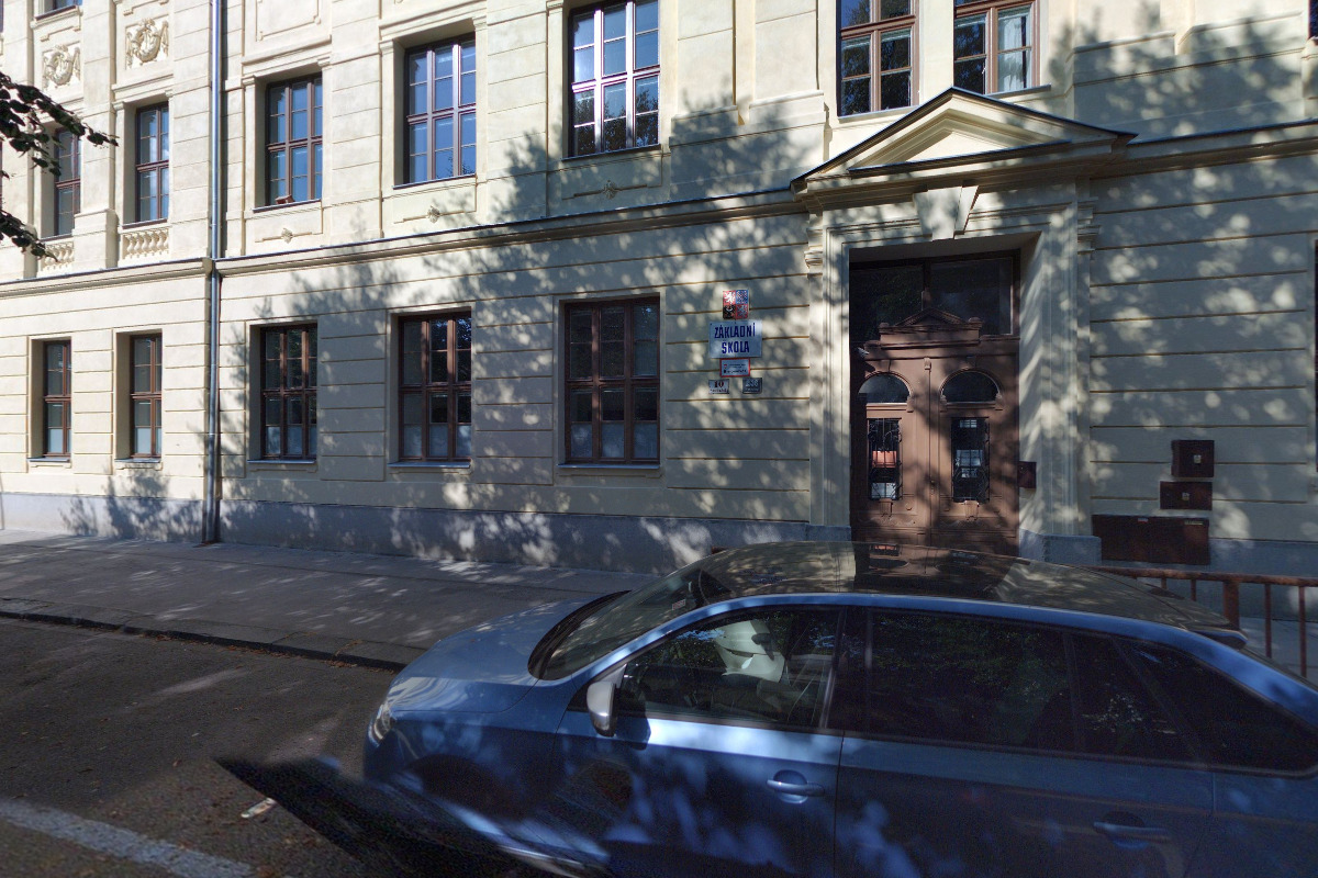 ZŠ J. A. Komenského, náměstí Republiky