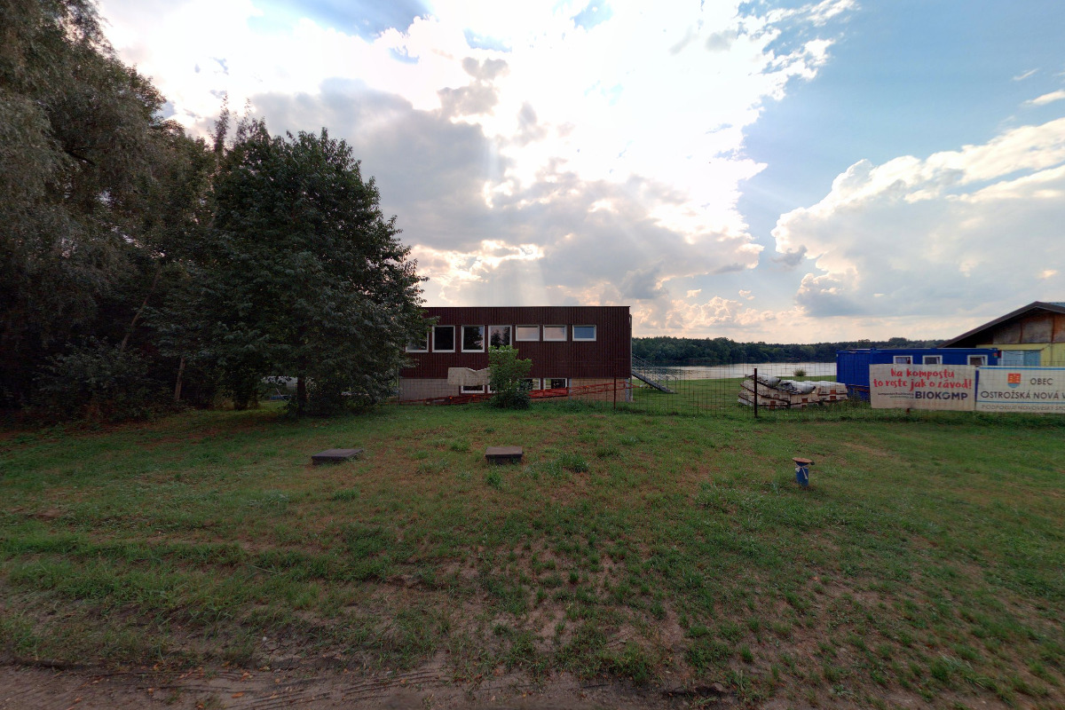 Areál loděnice TJ Ostrožská Nová Ves, z.s. foto 2