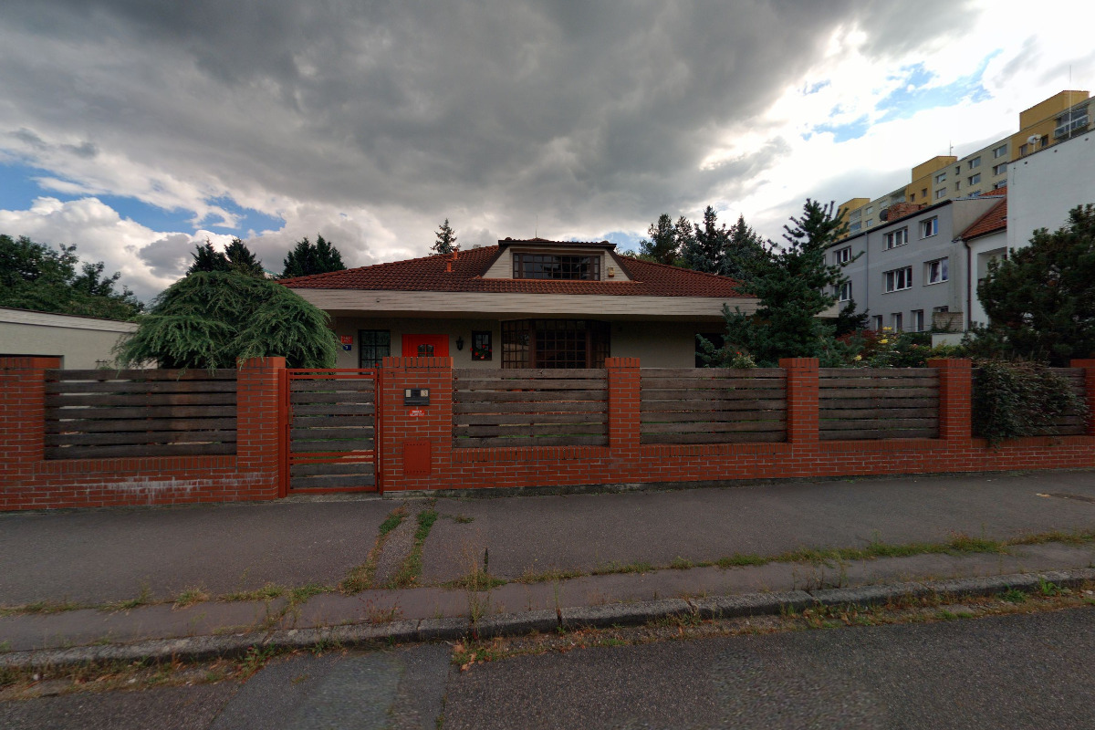 Mgr. MUDr. Dušan Lukáč, advokát foto 2