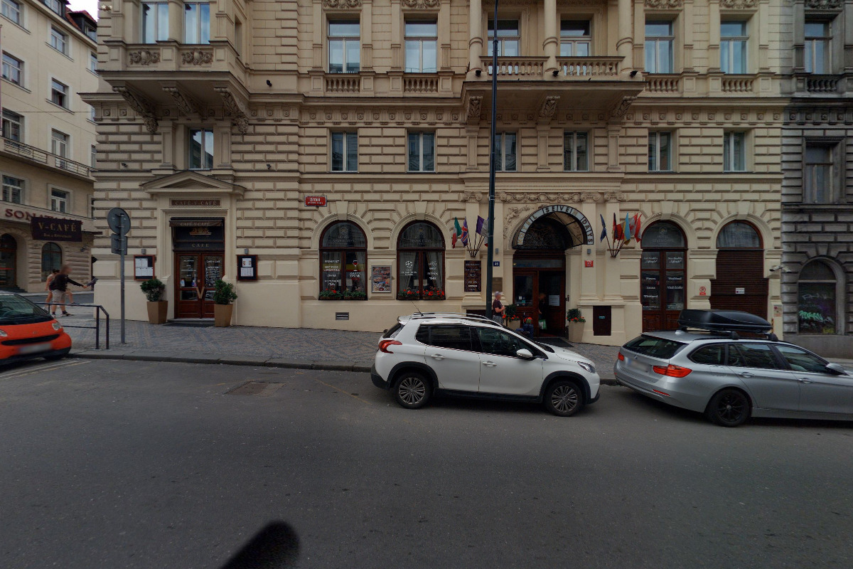 V-Café Bar & Restaurant foto 5