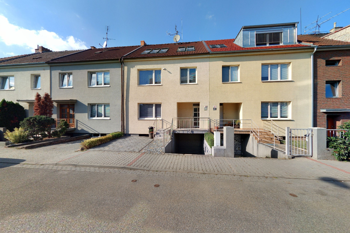 CURATIO EDUCATION, s.r.o.