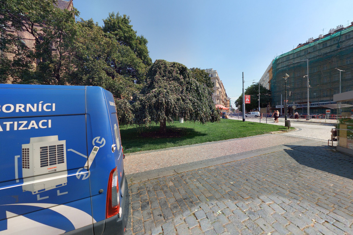 Bankomat České spořitelny foto 1