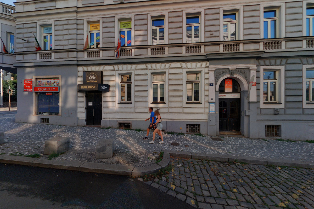 Barevná škola jazyků foto 3