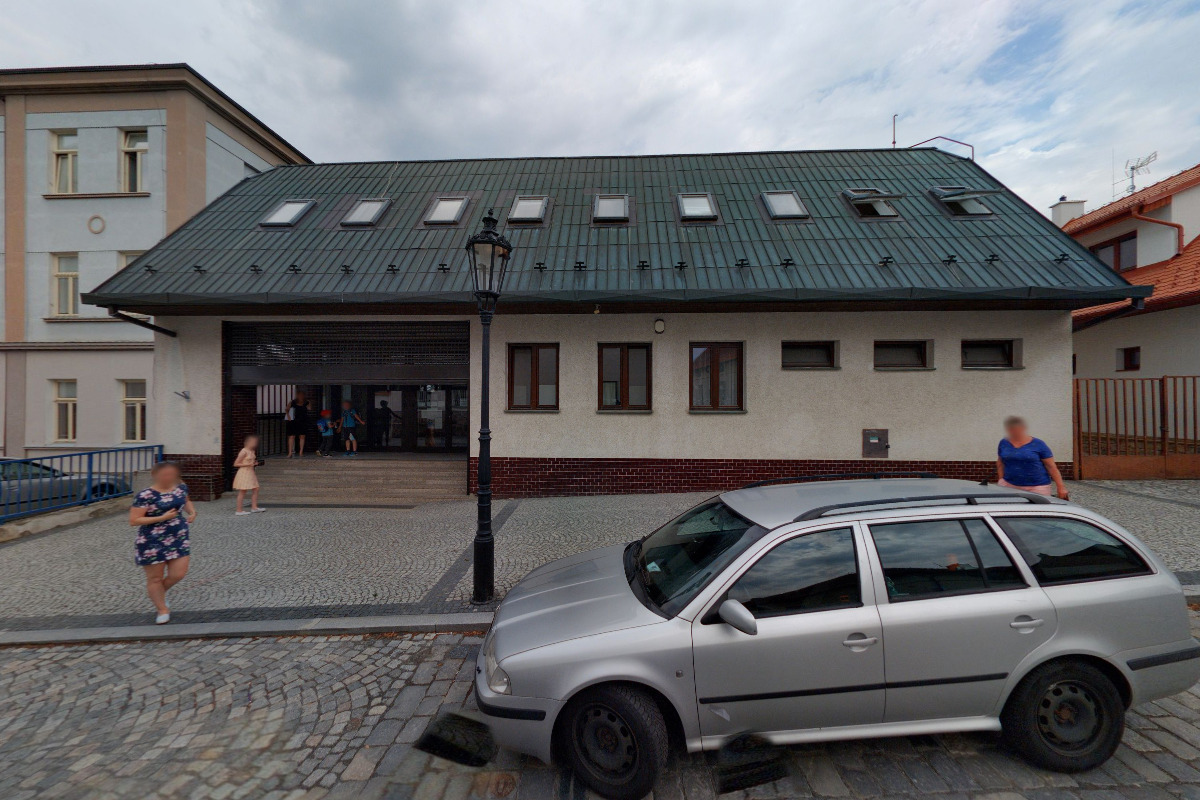 Jídlena Na Karlově