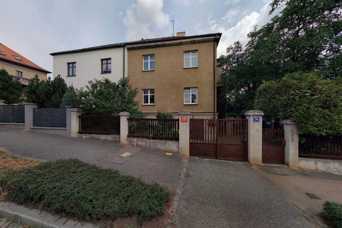 Daniela Hadravová – art director, calligrapher foto 1