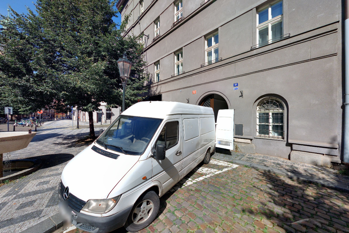 Eva Gorgolová - soudní tlumočník a překladatel