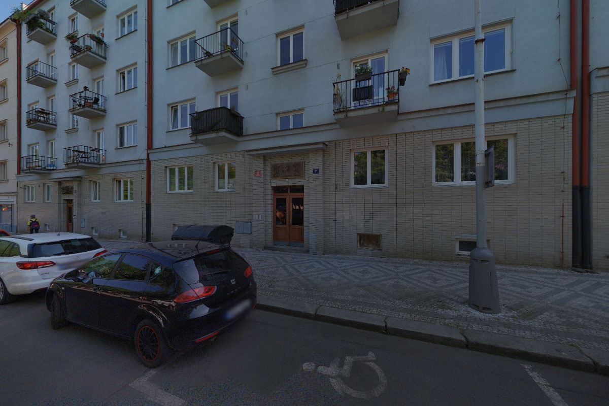 Apartmán náměstí 14. října 7