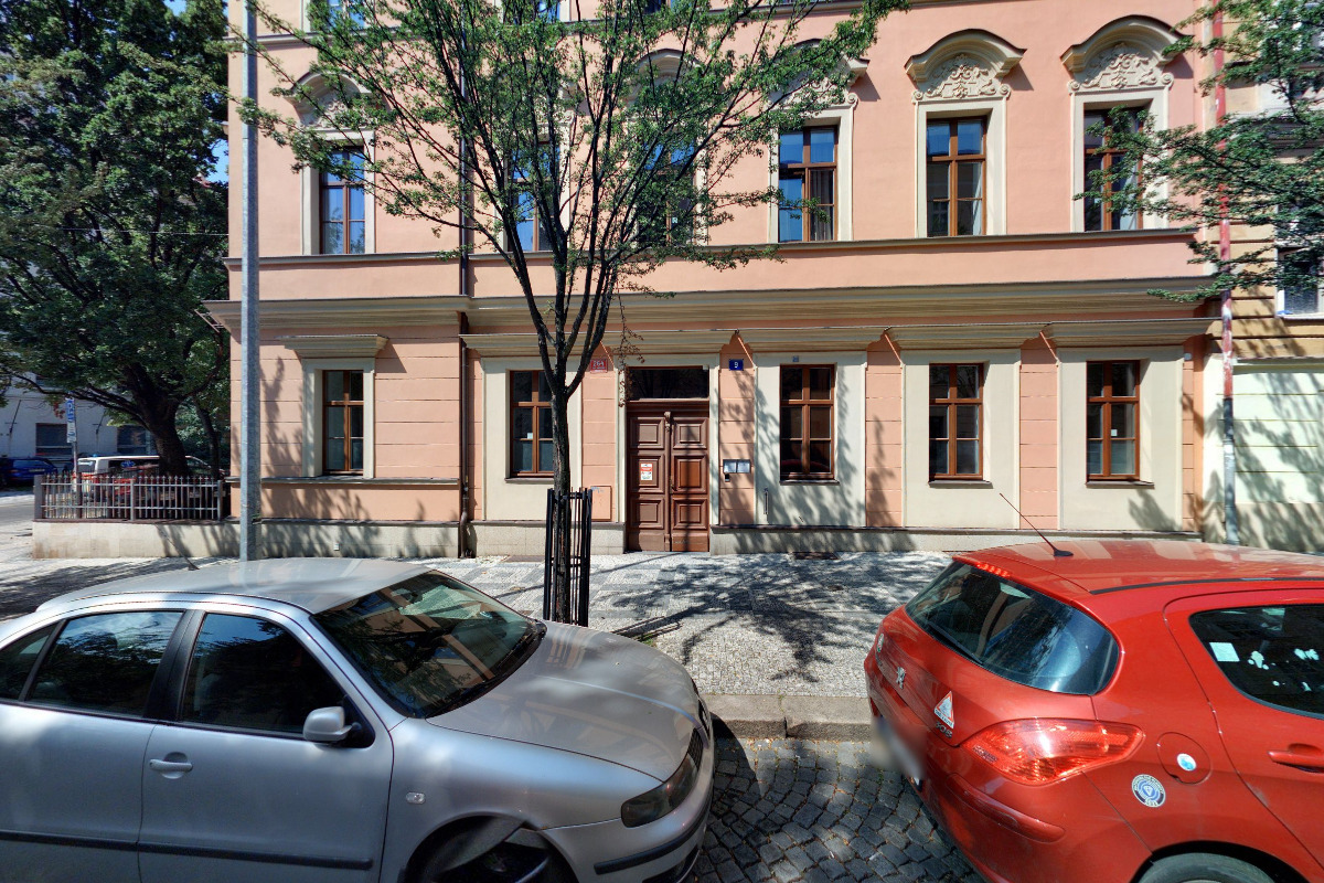 Ginosi Elema Apartel