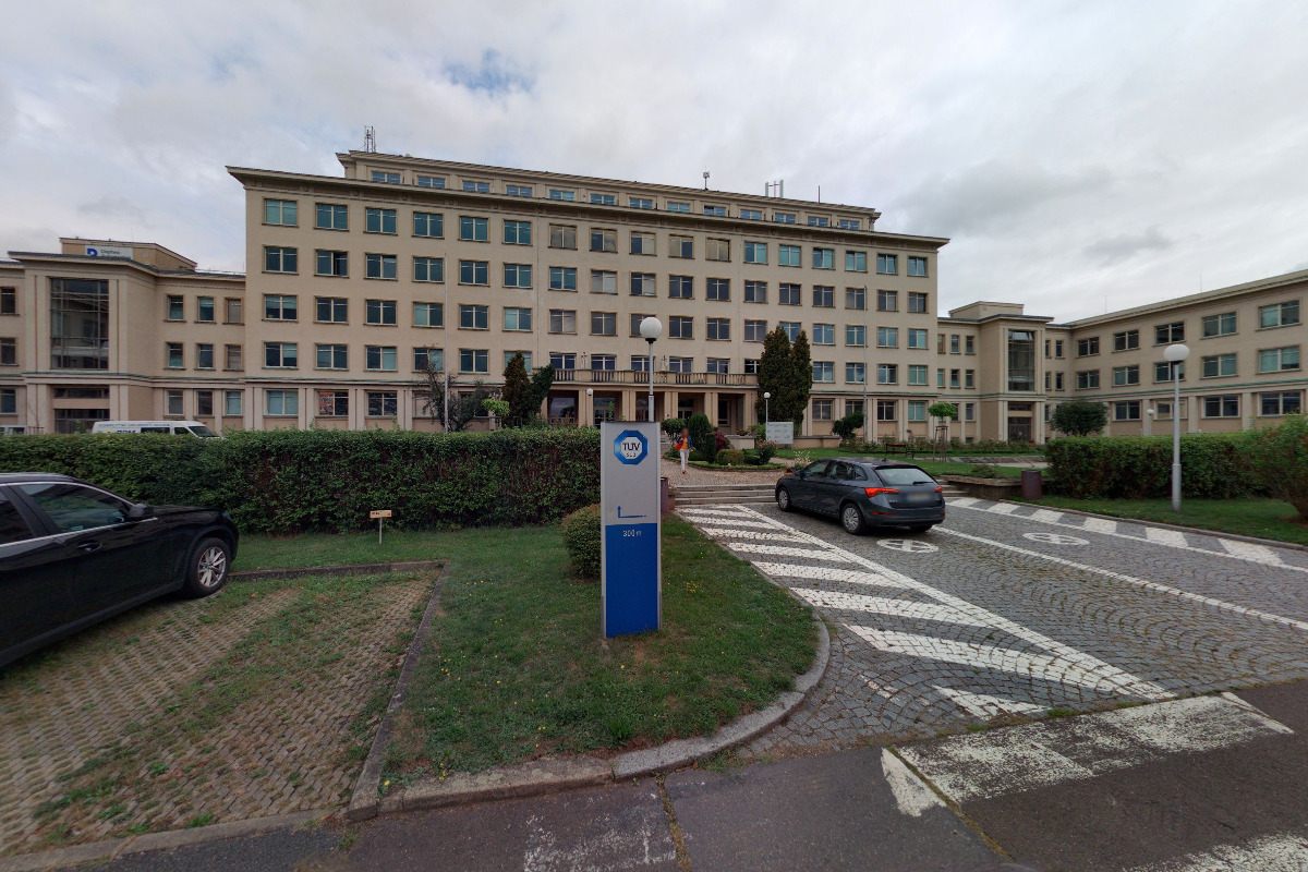 Společnost Inovačního centra elektroniky foto 2