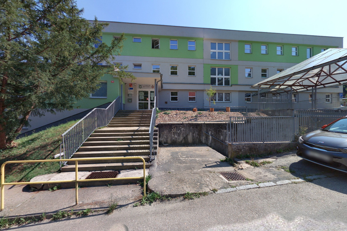 Policie ČR - Obvodní oddělení Ledeč nad Sázavou foto 2