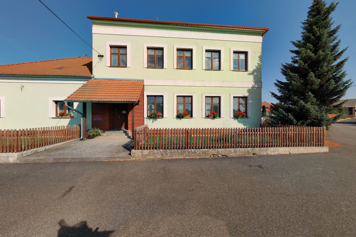Tehov - obecní úřad foto 3