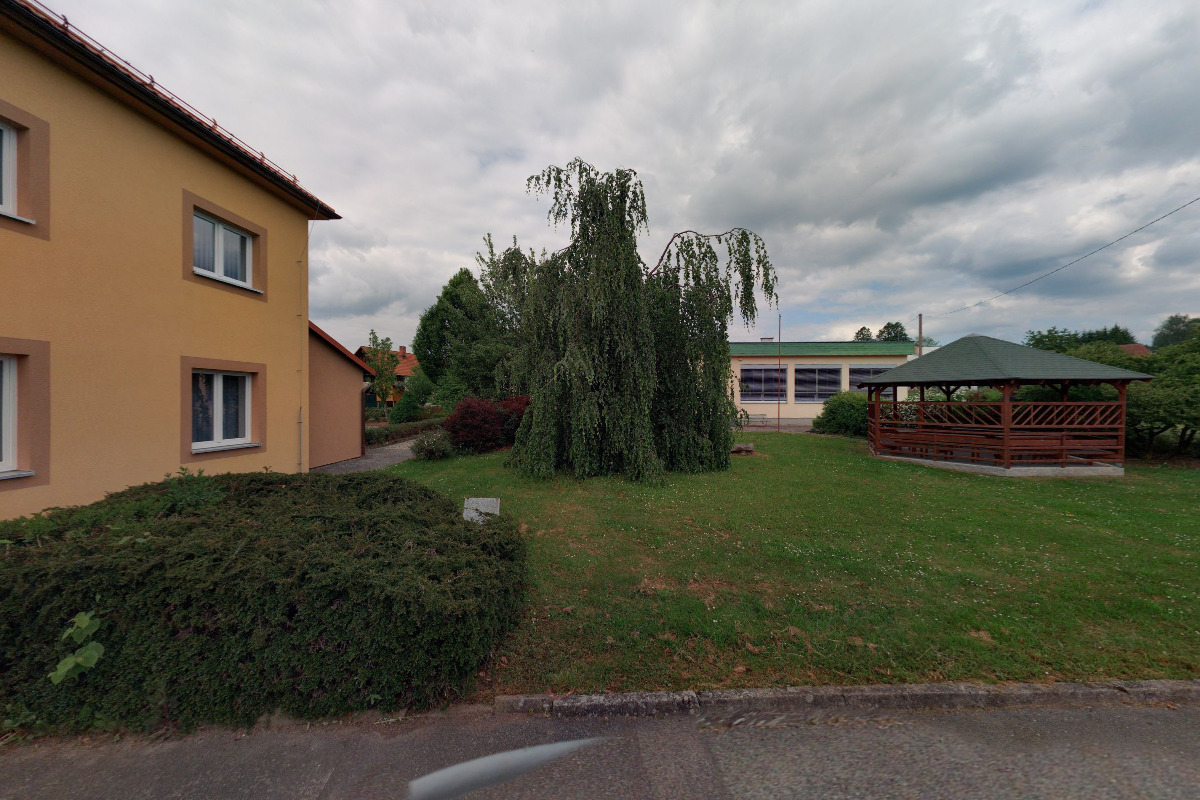 Základní škola Velká Skrovnice foto 2