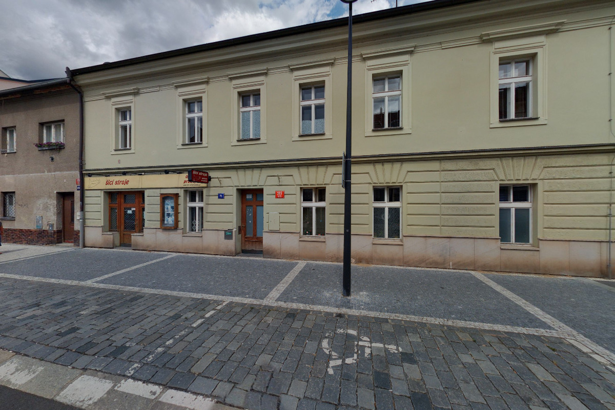 Martin Zuska - Šicí stroje foto 3