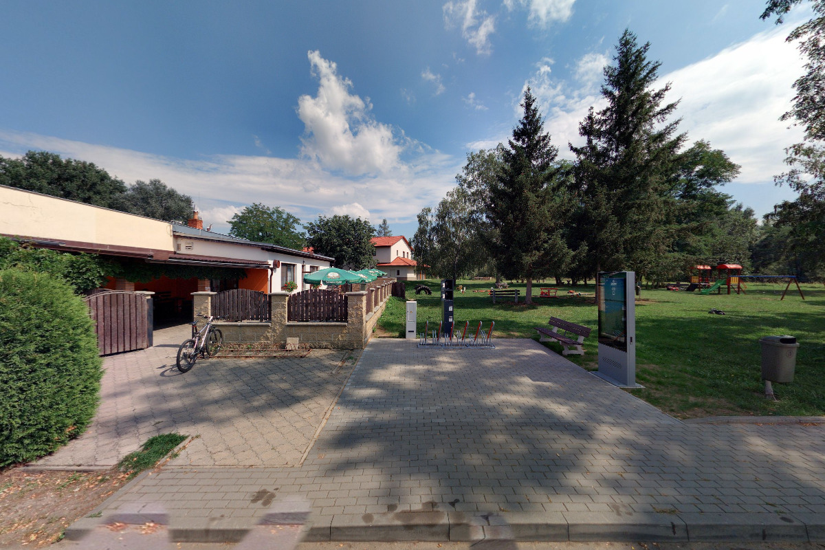 Nabíjecí stanice pro elektrokola a mobilní zařízení foto 4