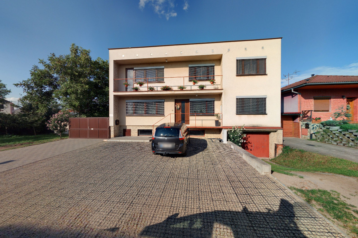 Auto ŠPACÍR - mytí aut