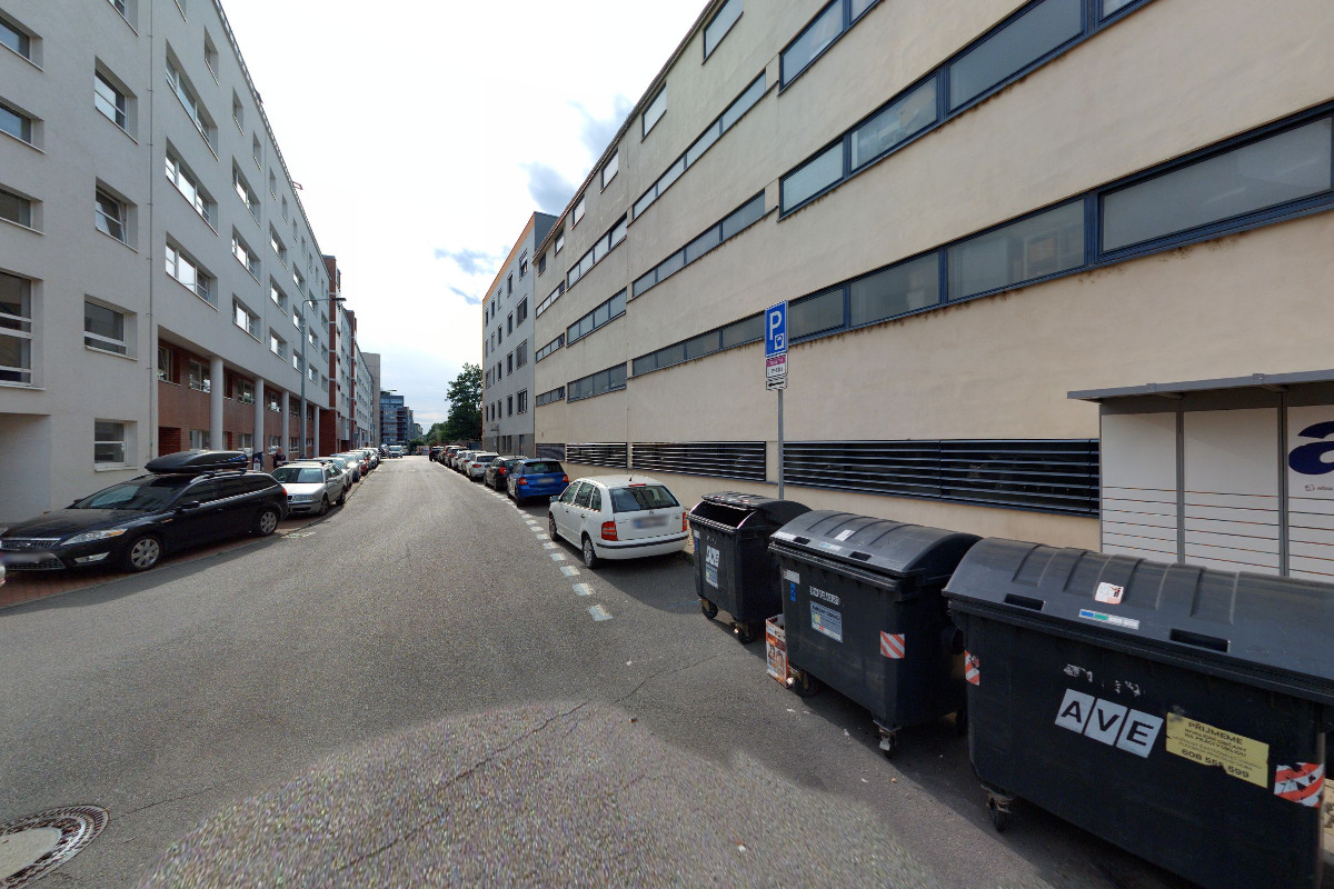 MR.PARKIT - Parking Pešlova 363/5 foto 5