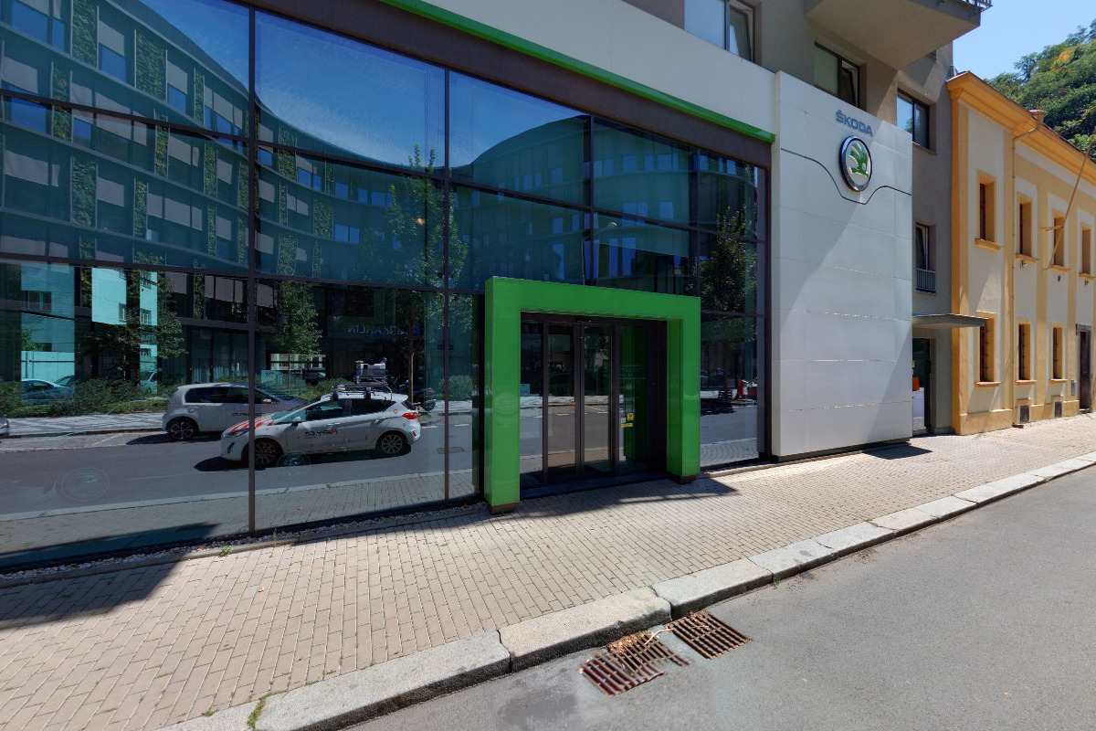 AUTOKOMPLEX MENČÍK