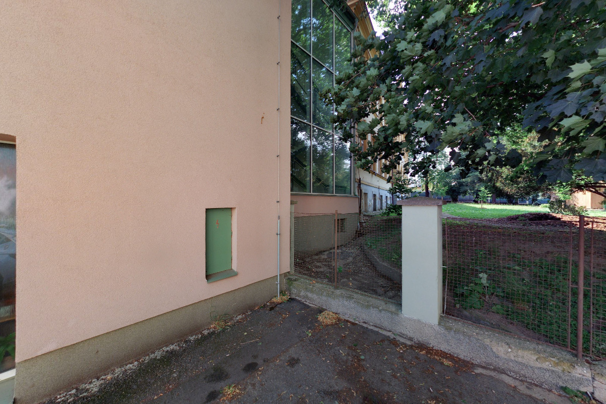 VOŠ a SZeŠ, Benešov - domov mládeže foto 2