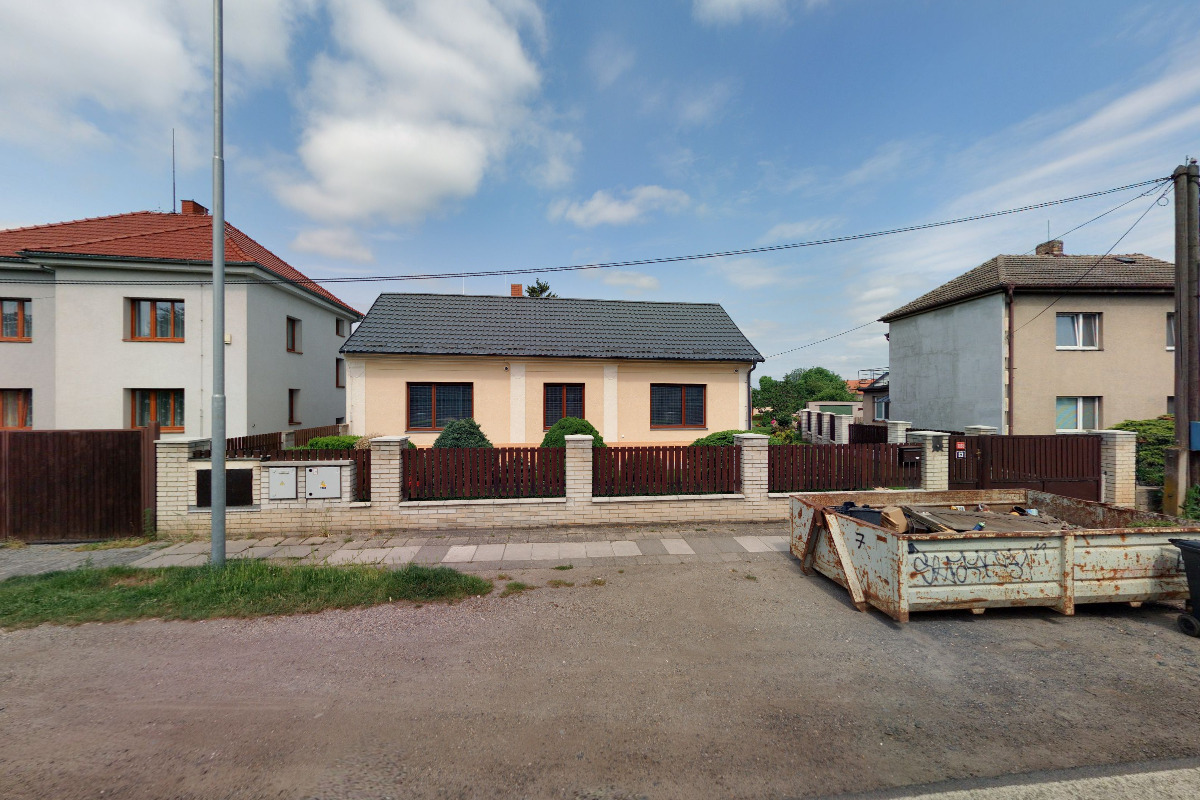 Prof. Doc. JUDr. Marie Karfíková, CSc., advokátka