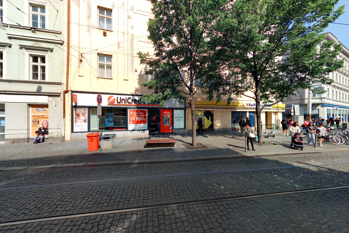 Raiffeisenbank - bankomat