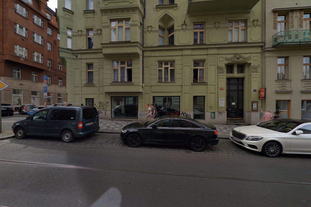 Mgr. Jana Hrdličková, advokát