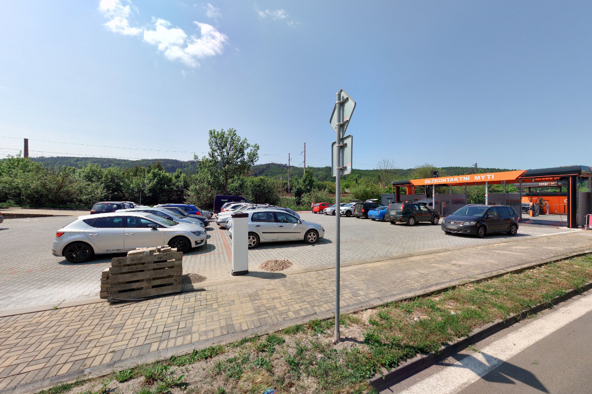 ChargeUp - nabíjecí stanice foto 1