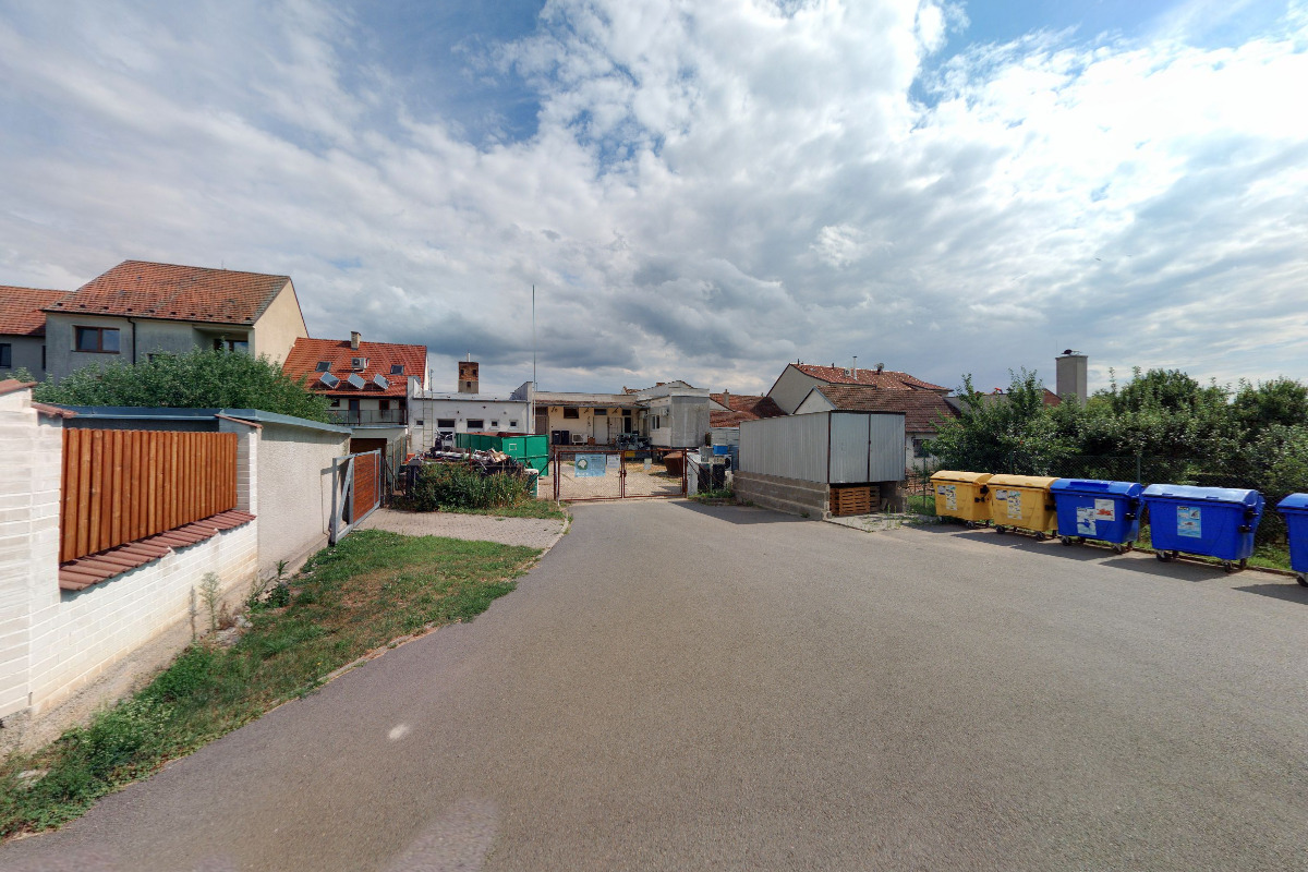 Sběrné místo obce Březina