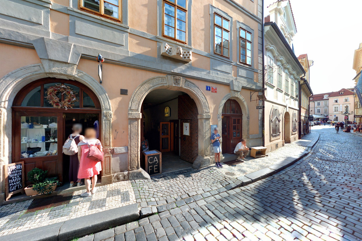 Queen Bee apartmány