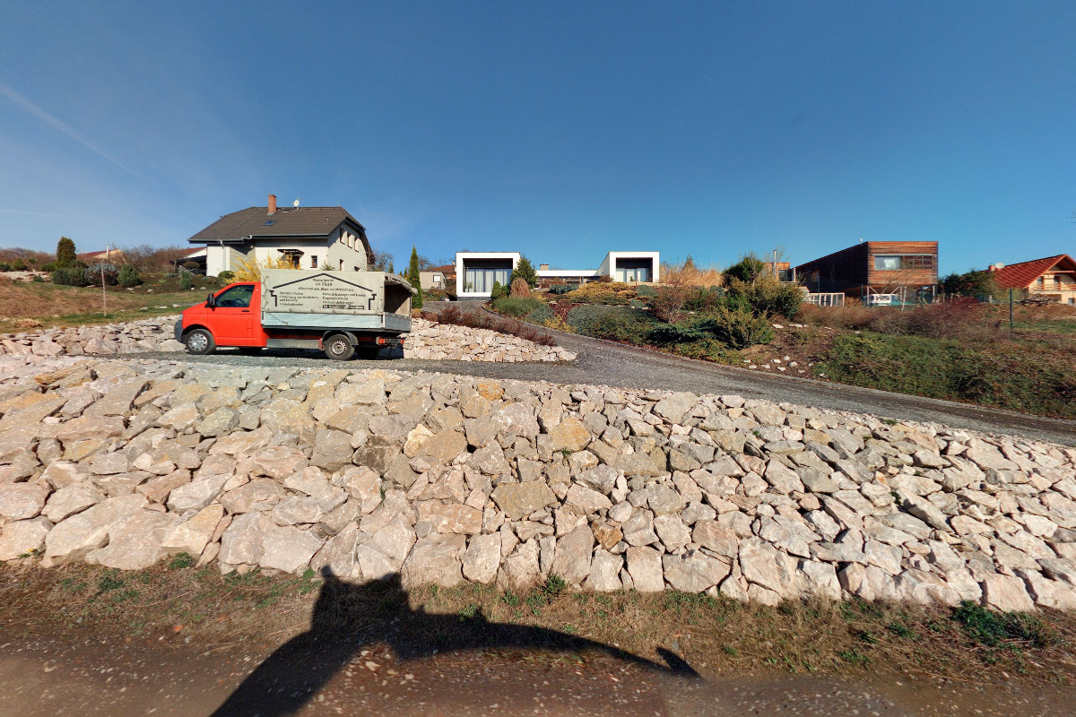 AHZ  Autohaus Zollern s.r.o.