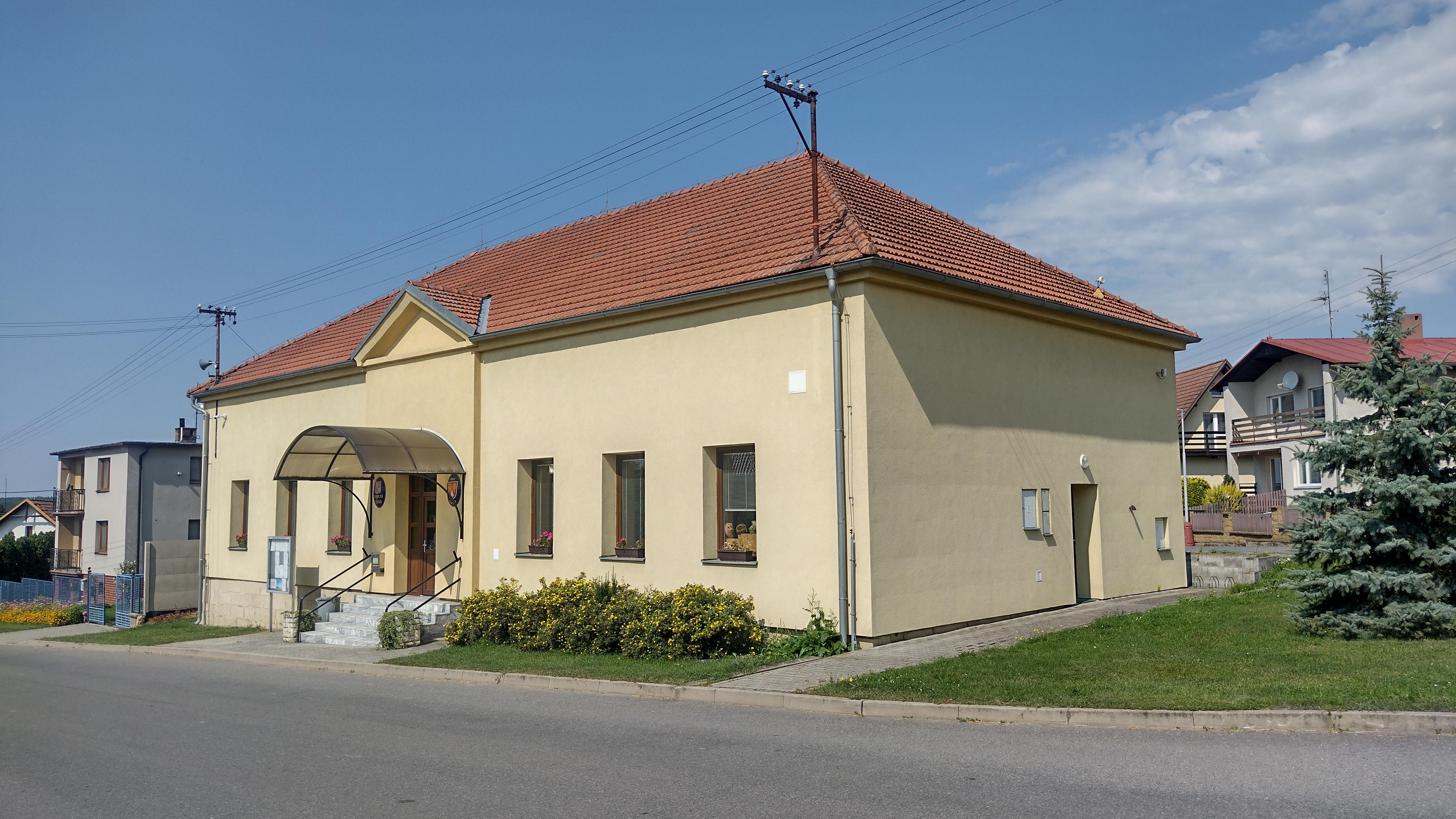 Chýšť - obecní úřad