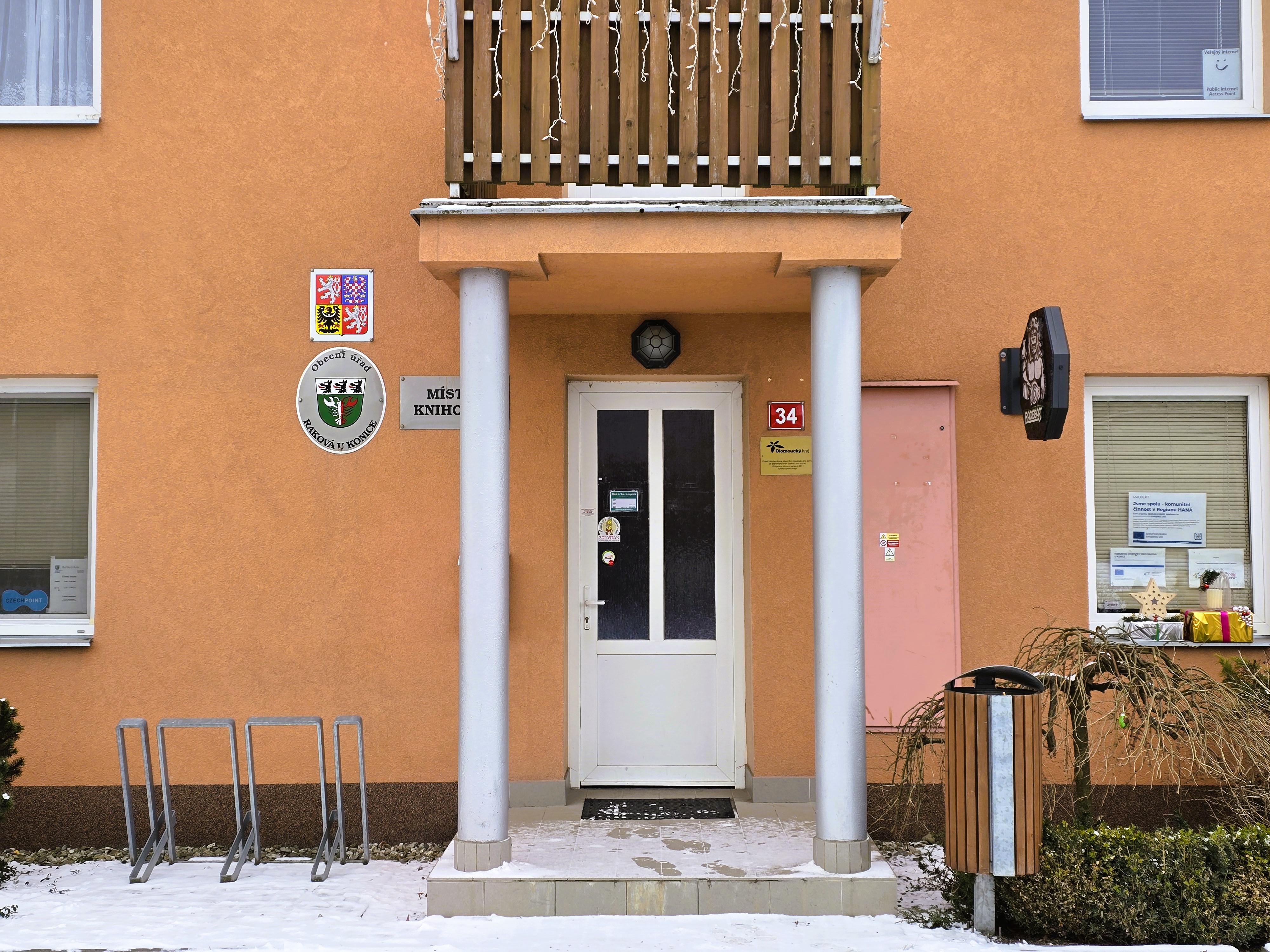Raková u Konice - obecní úřad foto 4