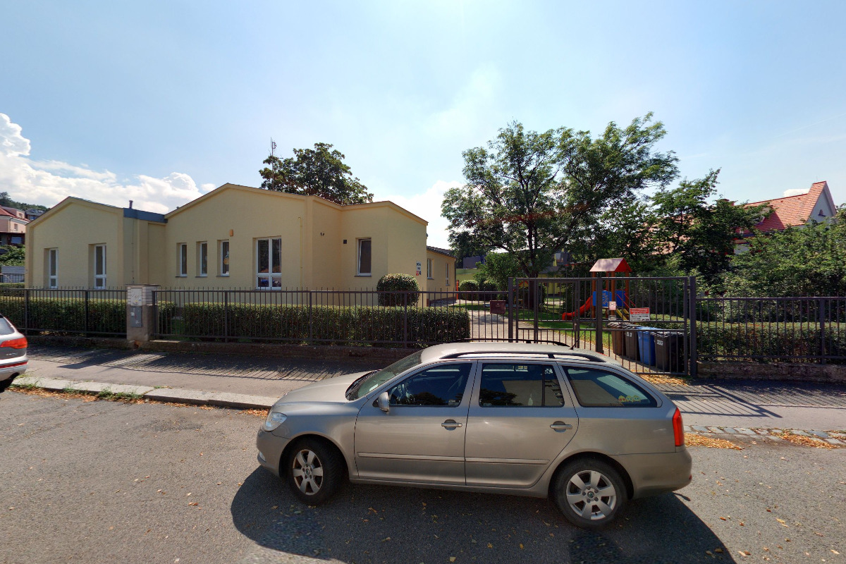 MŠ Praha 9, Šestajovická